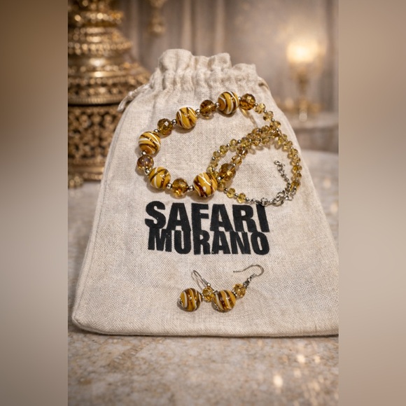 SOLD - Picture 1 of 2